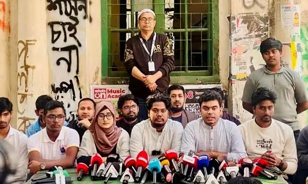 বিএনপিকে সুবিধা দিতে ছলচাতুরির পথ বেছে নিচ্ছে ইসি